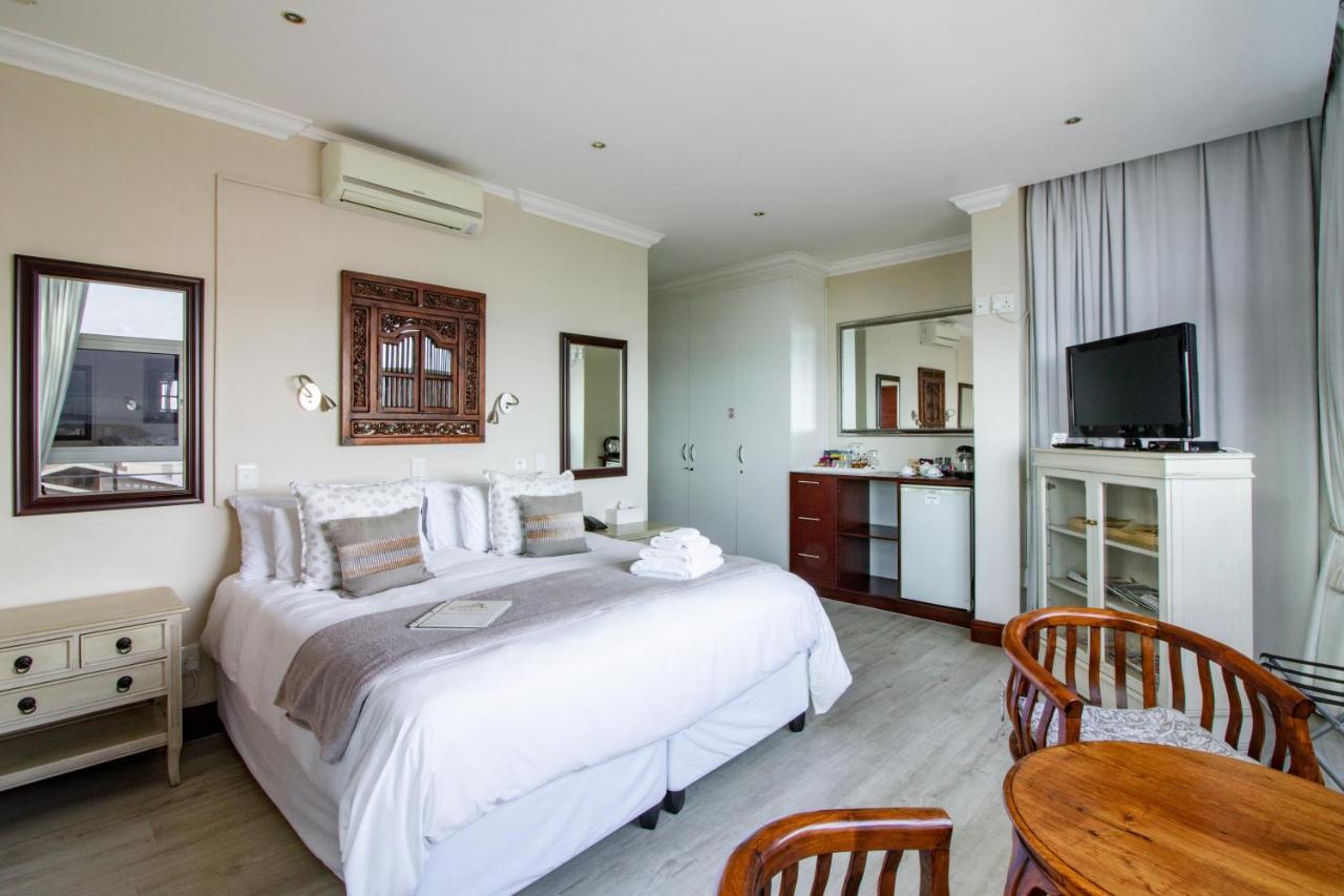 Blaauw Village Guest House Bloubergstrand Exterior foto